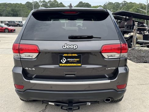 Used 2018 Jeep Grand Cherokee Limited AWD/4WD image 6