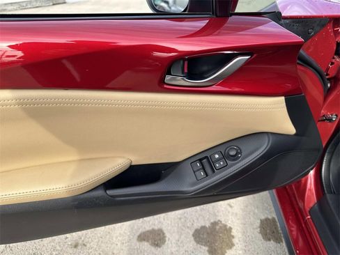 Used 2016 MAZDA MX-5 Miata Grand Touring image 15