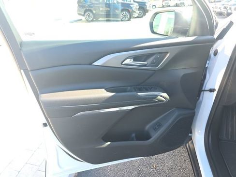 New 2026 Chevrolet Traverse LT w/ Driver Confidence Package image 10