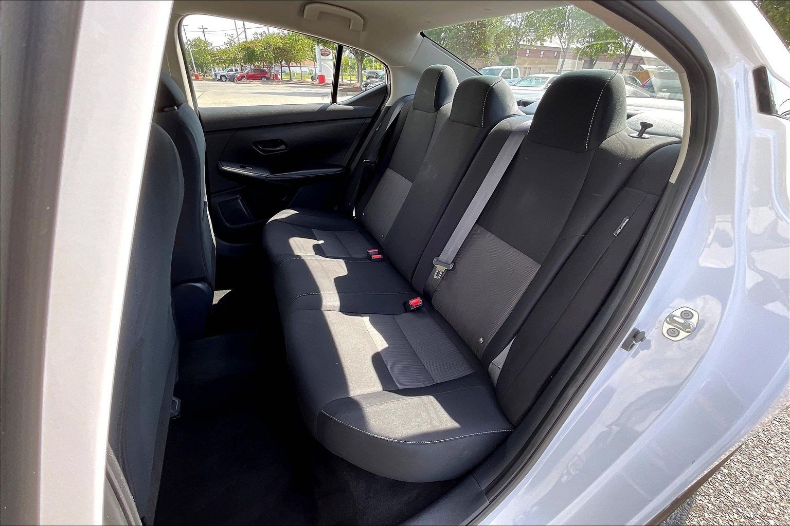 Used 2024 Nissan Sentra SV FWD image 30