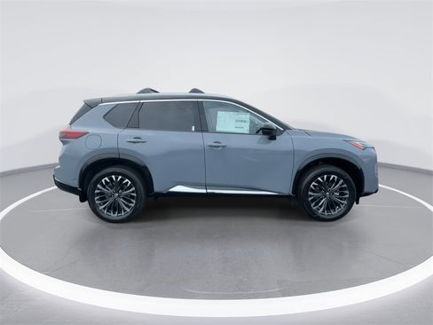 New 2026 Nissan Rogue Platinum image 9