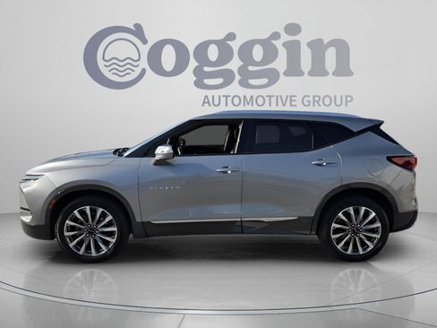 Used 2023 Chevrolet Blazer Premier w/ Driver Confidence II Package FWD image 2