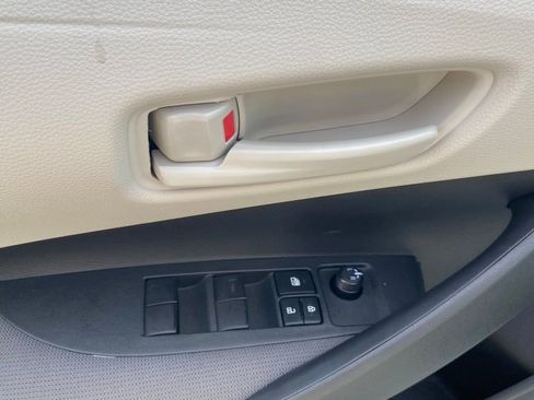Used 2026 Toyota Corolla LE FWD image 21