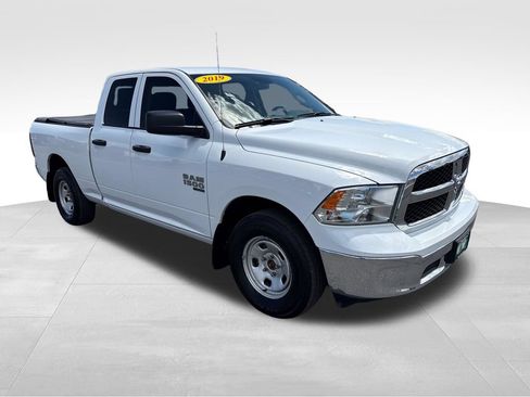 Used 2019 RAM 1500 Tradesman w/ Chrome Appearance Group AWD/4WD image 9