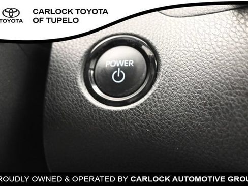Used 2025 Toyota Camry SE w/ Convenience Package FWD image 17