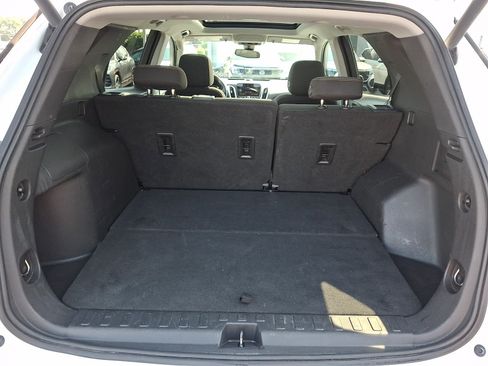 Used 2020 Chevrolet Equinox LT FWD image 29