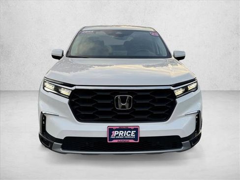 Used 2025 Honda Pilot EX-L image 2