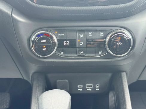 Used 2023 Chevrolet TrailBlazer LT w/ Convenience Package AWD/4WD image 35