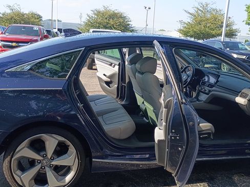 Used 2020 Honda Accord Touring image 14