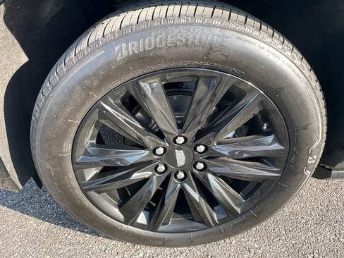 Used 2022 Cadillac Escalade Sport Platinum w/ LPO, Floor Liner Package AWD/4WD image 24