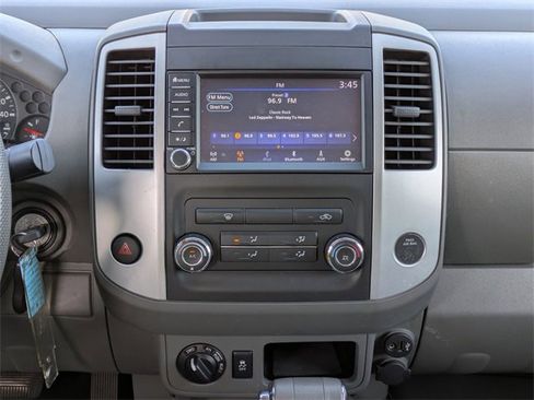 Used 2019 Nissan Frontier SV image 19