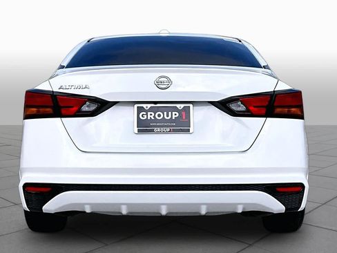 Used 2020 Nissan Altima 2.5 S FWD image 5