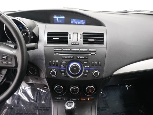 Used 2013 MAZDA MAZDA3 i Touring FWD image 16