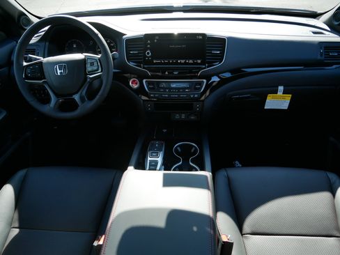 New 2026 Honda Ridgeline Black Edition image 10