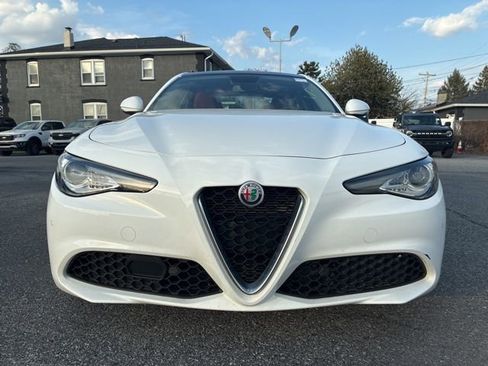 Used 2019 Alfa Romeo Giulia AWD image 8
