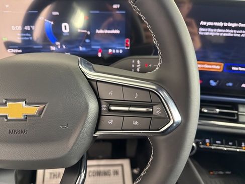 New 2026 Chevrolet Equinox EV LT image 22