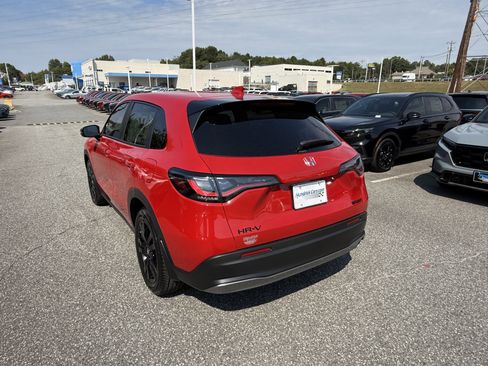 New 2026 Honda HR-V Sport image 8