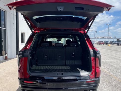 Used 2024 Chevrolet Traverse RS AWD/4WD image 28