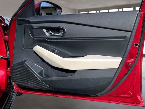Used 2023 Honda Accord EX image 27
