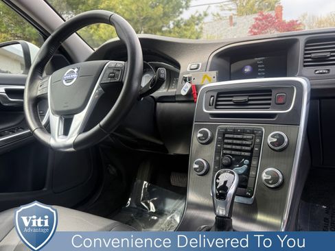 Used 2016 Volvo V60 T5 Premier AWD/4WD image 31