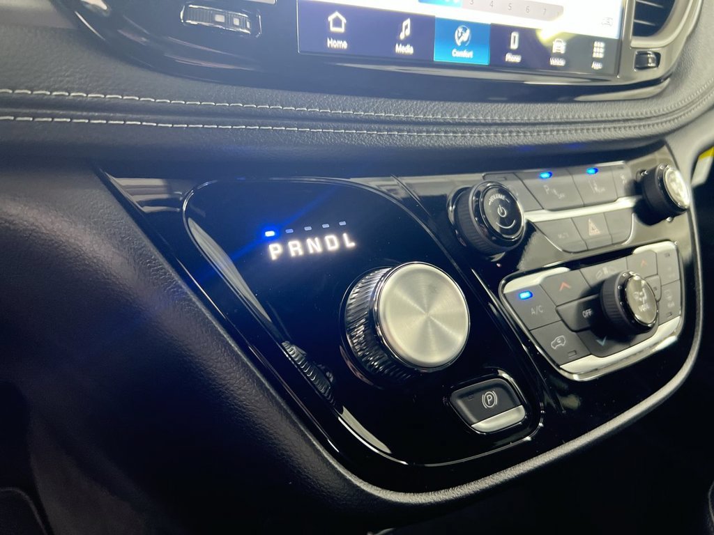 New 2027 Chrysler Pacifica Select AWD/4WD image 17
