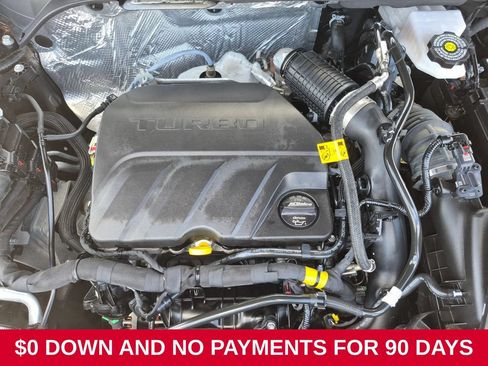 Used 2025 Chevrolet Trax LT w/ LT Convenience Package FWD image 32