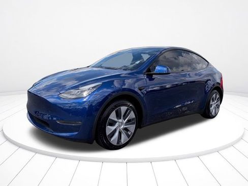 Used 2022 Tesla Model Y Long Range AWD/4WD image 7