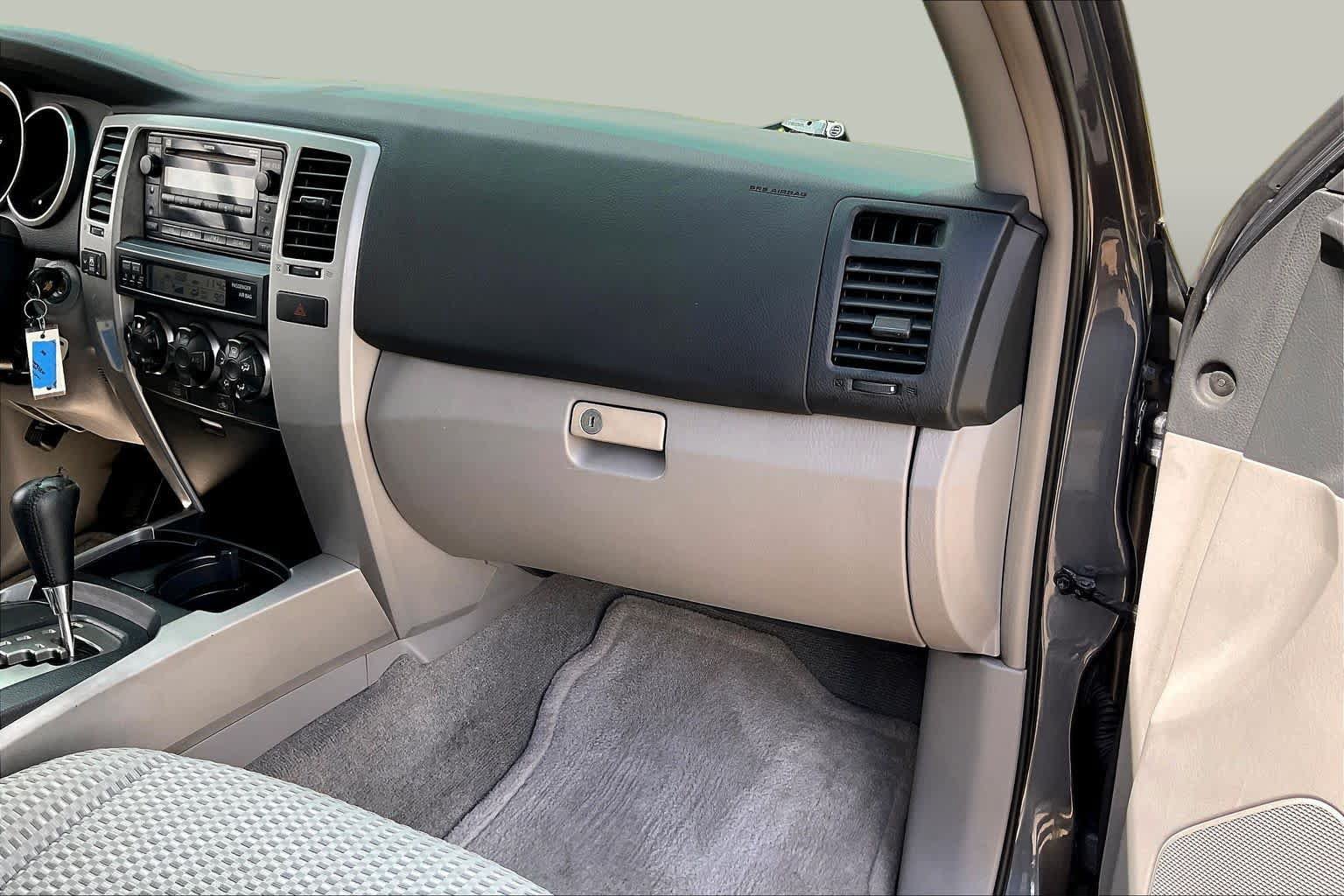 Used 2008 Toyota 4Runner SR5 RWD image 18