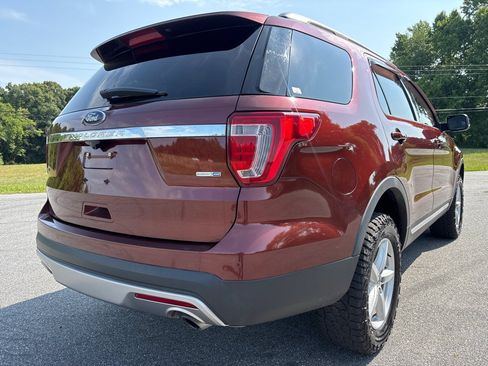 Used 2016 Ford Explorer XLT w/ Equipment Group 202A AWD/4WD image 5