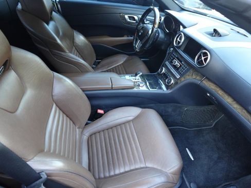 Used 2015 Mercedes-Benz SL 400 image 13