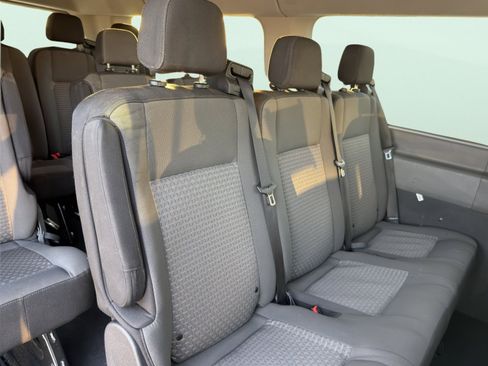 Used 2023 Ford Transit 350 XLT image 23