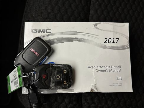 Used 2017 GMC Acadia SLE image 29