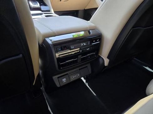 Used 2022 Acura MDX FWD w/ Technology Package image 18
