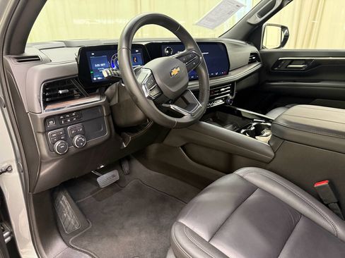 Certified 2025 Chevrolet Tahoe LT image 31