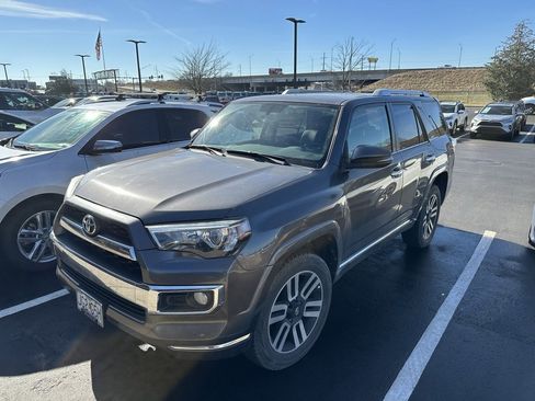 Used 2018 Toyota 4Runner Limited image 6