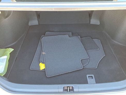 Certified 2022 Toyota Camry SE image 6