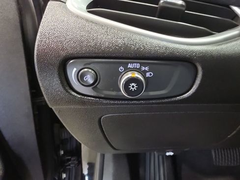 Used 2024 Chevrolet Malibu LT FWD image 21