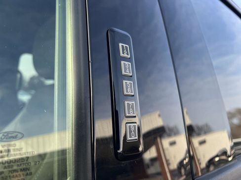 Used 2022 Ford F150 XLT w/ Equipment Group 302A High image 13