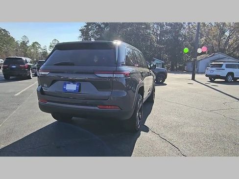 New 2026 Jeep Grand Cherokee Limited w/ Limited Altitude Package image 33