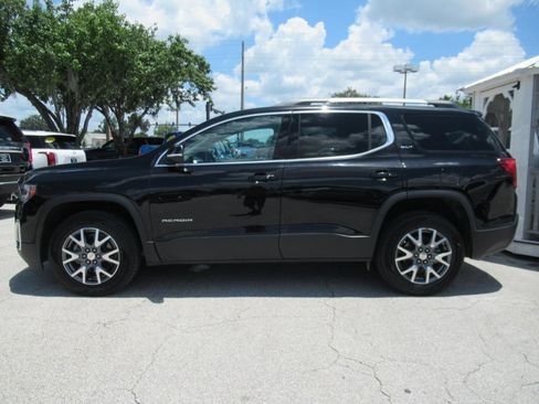 Used 2023 GMC Acadia SLT FWD image 4