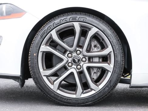 Used 2022 Ford Mustang GT Premium w/ Equipment Group 401A RWD image 16