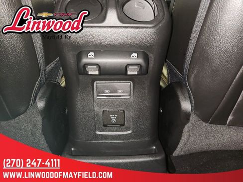 Used 2023 Jeep Wrangler Unlimited Sahara AWD/4WD image 13