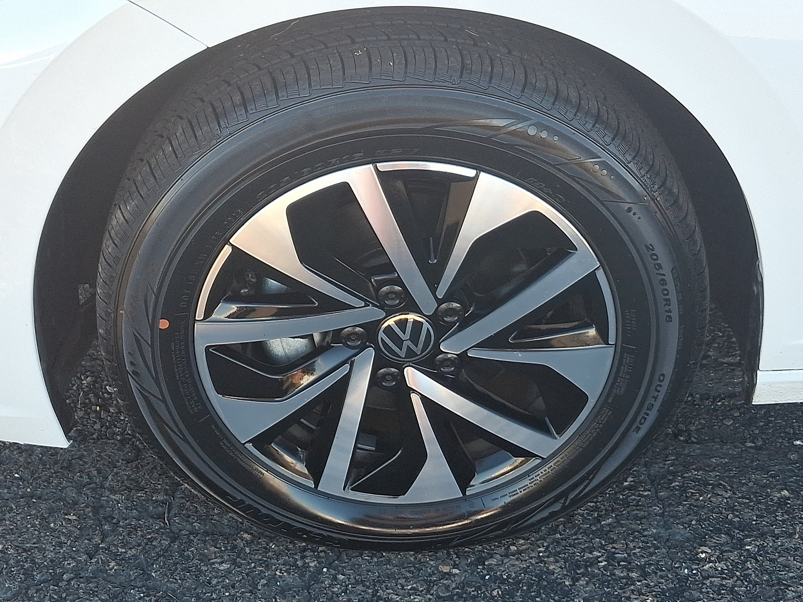 Certified 2024 Volkswagen Jetta S FWD image 26