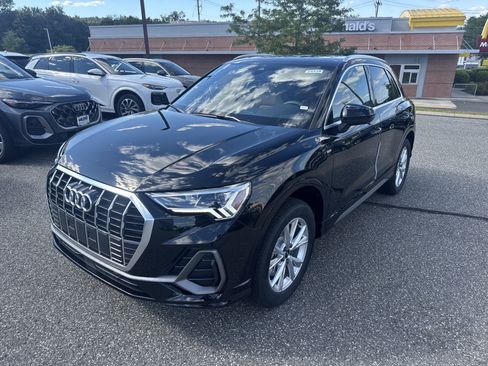 New 2025 Audi Q3 2.0T Premium image 2