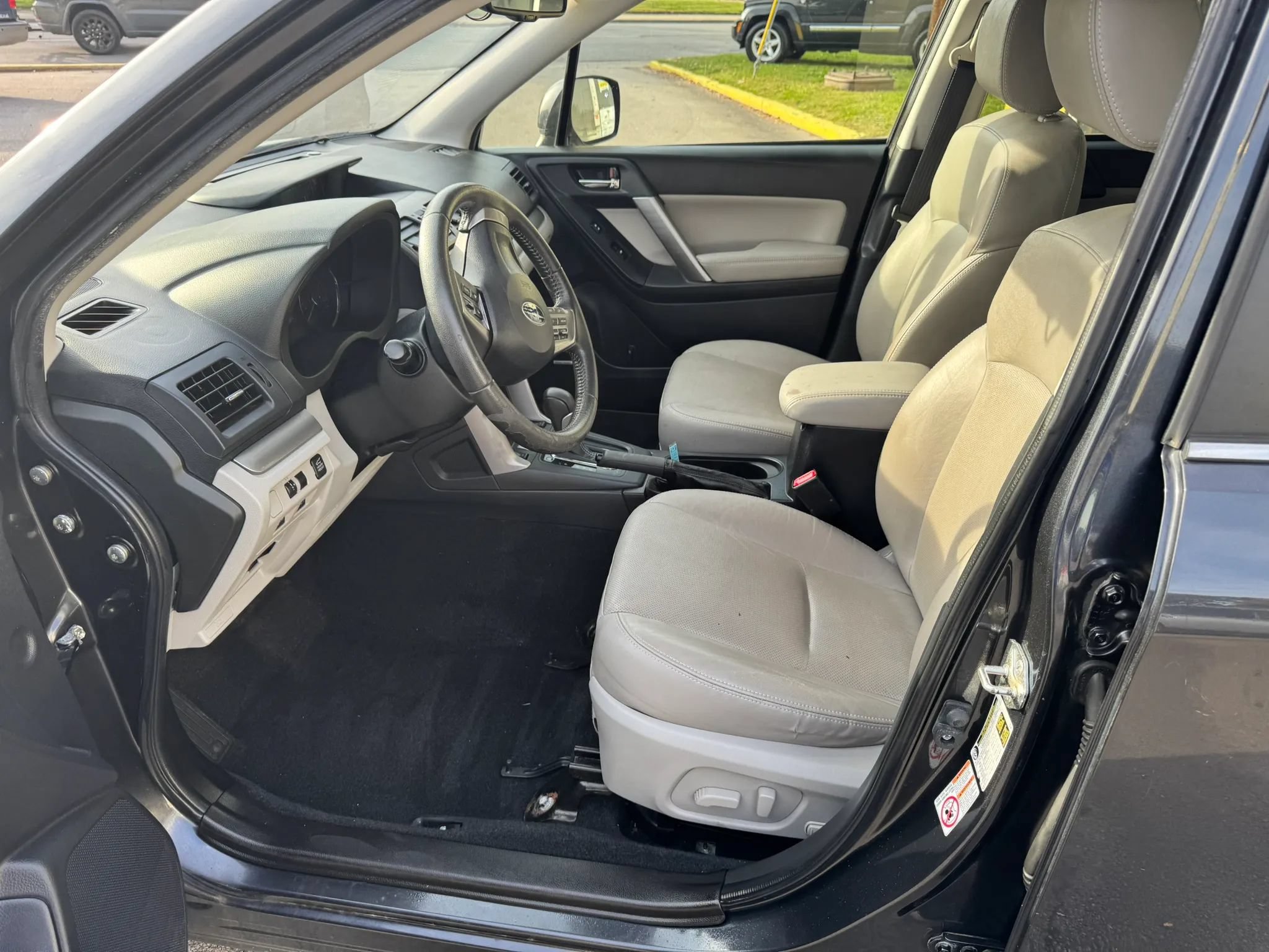 Used 2015 Subaru Forester 2.5i Touring w/ Eyesight & Navigation System AWD/4WD image 15