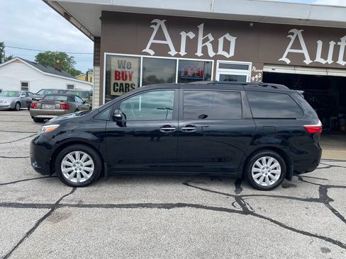 Used 2015 Toyota Sienna Limited Premium AWD/4WD image 5