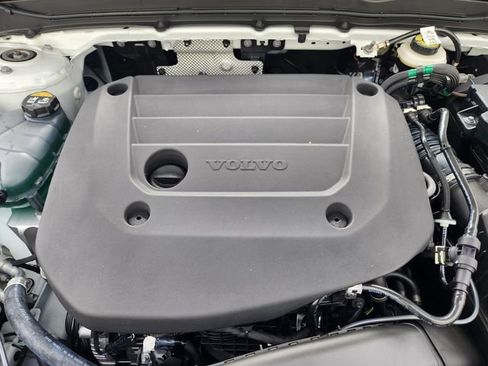 New 2026 Volvo XC40 B5 Plus w/ Protection Package Premier image 20