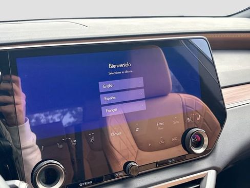 Used 2025 Lexus RX 350 Premium image 32