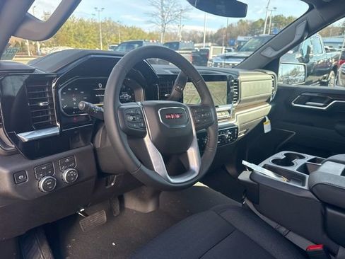 New 2026 GMC Sierra 1500 Elevation image 16
