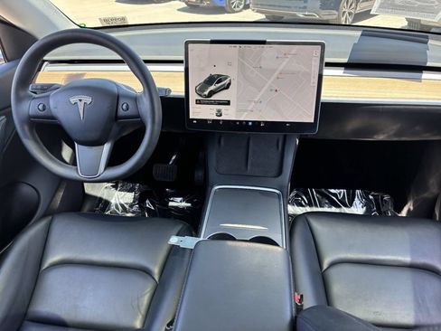 Used 2021 Tesla Model Y Long Range AWD/4WD image 13